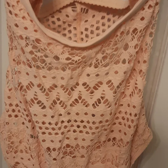 Bathing Suit - Picture 6 of 9